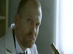 Ce gars a fait deux vidéos et a vu duck french famille porn dans ce film.