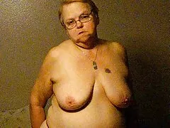 Une femme ivre et ADULTE qui baise dans le cul porno gratuit vf d'un jeune ami.